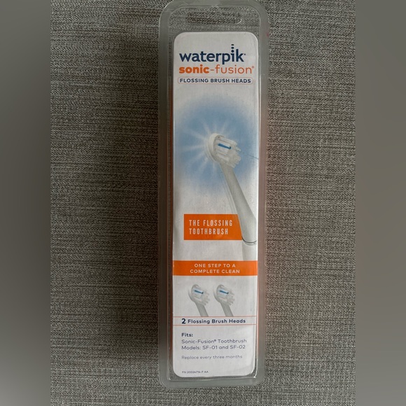 NEW WATERPIK SONIC-FUSION REPLACEMENT BRUSH HEADS - Picture 1 of 3